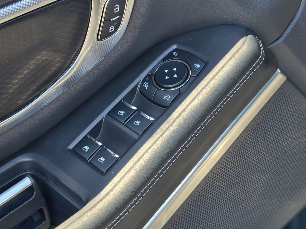 New 2026 Agate Black Metallic Ford MAX Platinum® image 24
