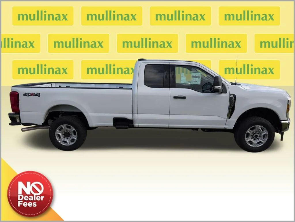 New 2026 White Ford XLT image 2