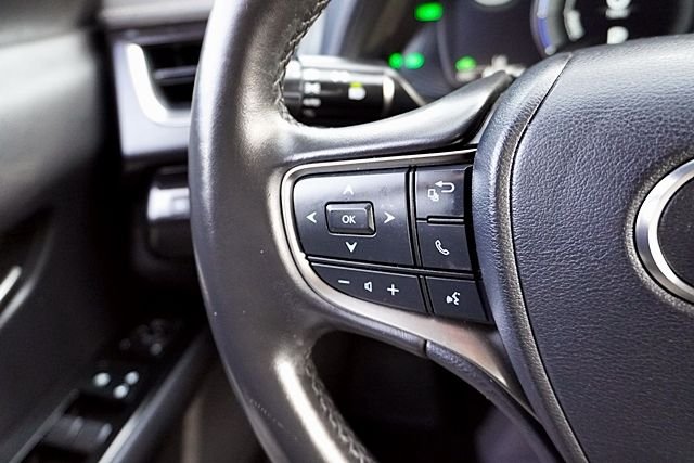 Used 2023 Gray Lexus 250h Base image 30