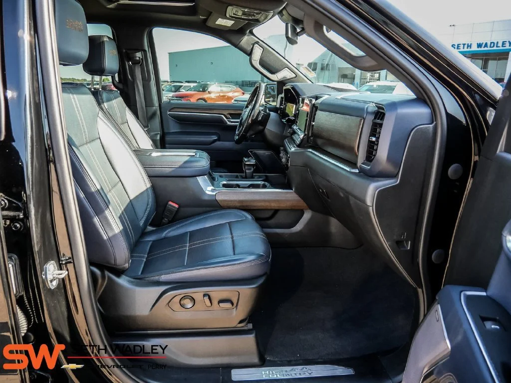 Used 2022 Black Chevrolet High Country image 15