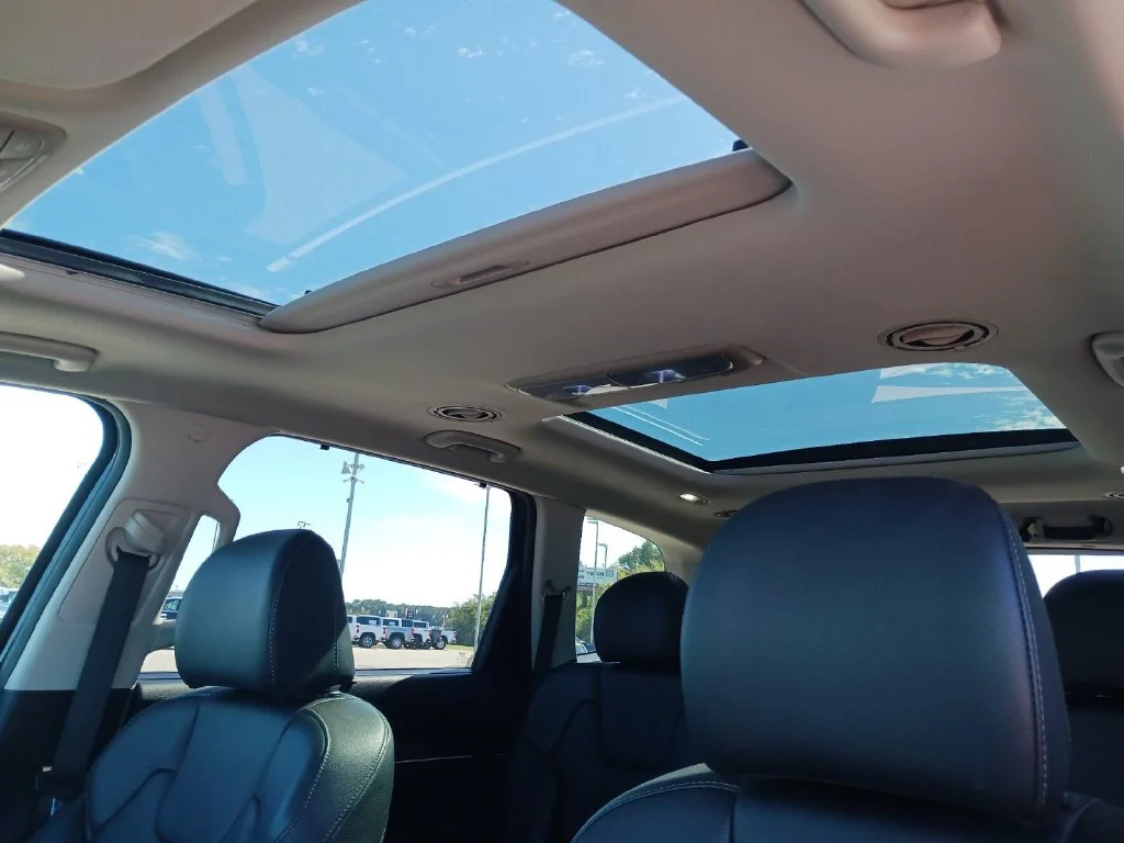 Used 2024 Black Kia SX image 22