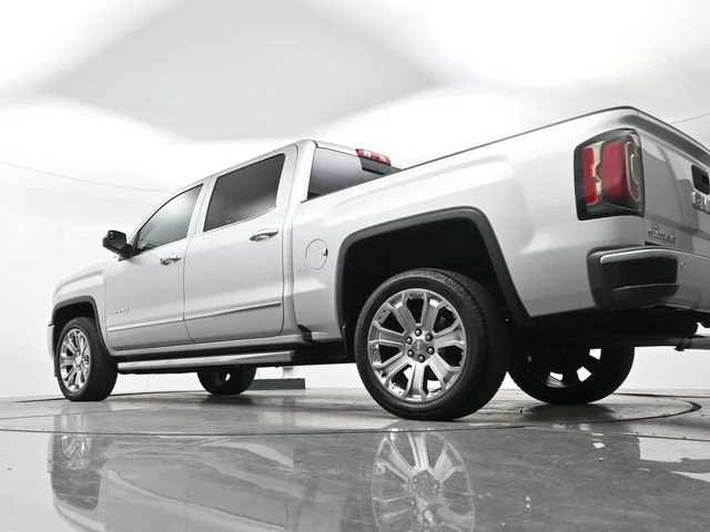 Used 2018 QUICKSILVER METALLIC GMC Denali image 27
