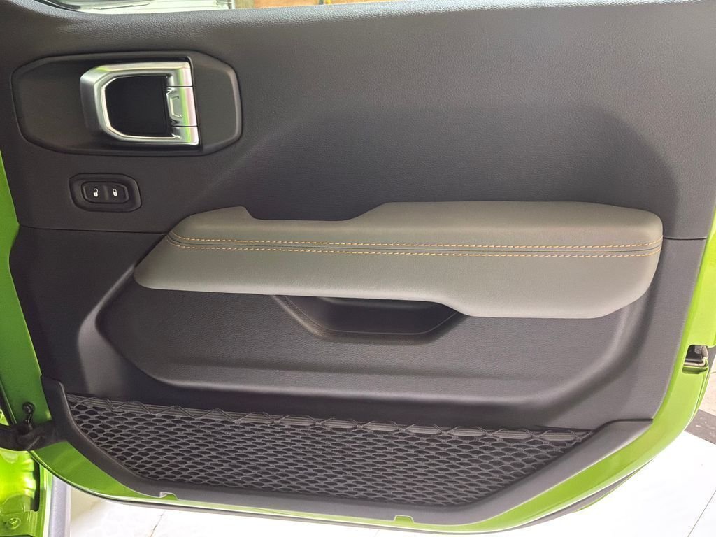 New 2026 Mojito Exterior Paint Jeep Mojave X image 19
