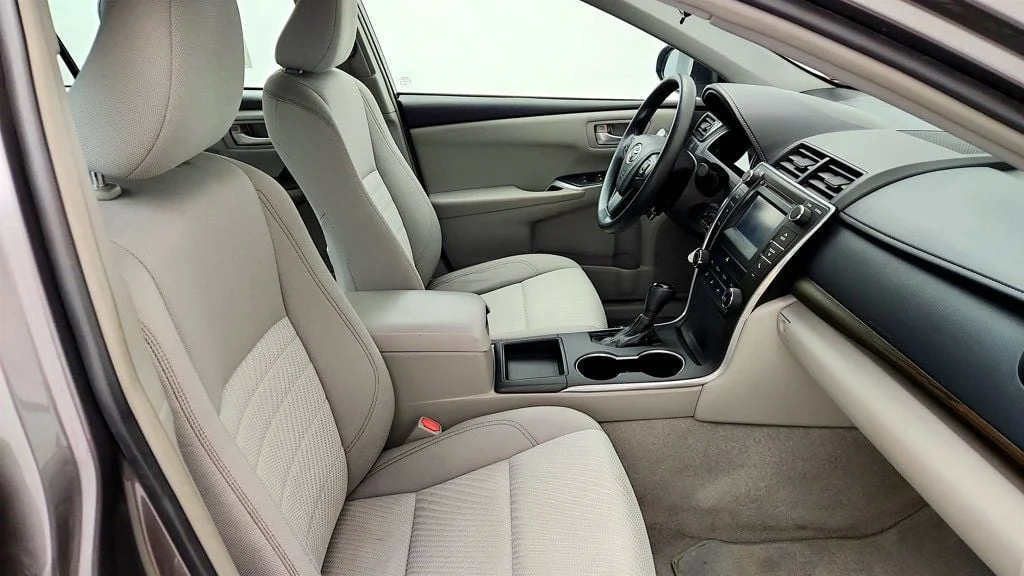 Used 2015 Predawn Gray Mica Toyota 4dr Sedan I4 Automatic LE image 23