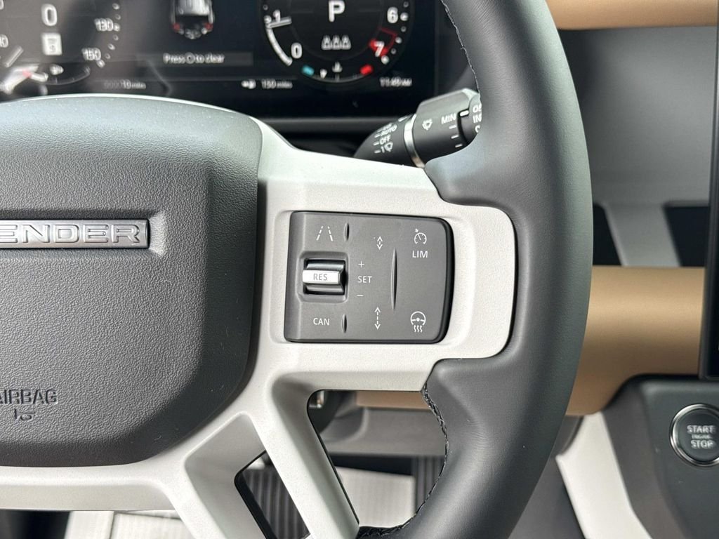 New 2026 Fuji White Land Rover X-Dynamic SE image 6
