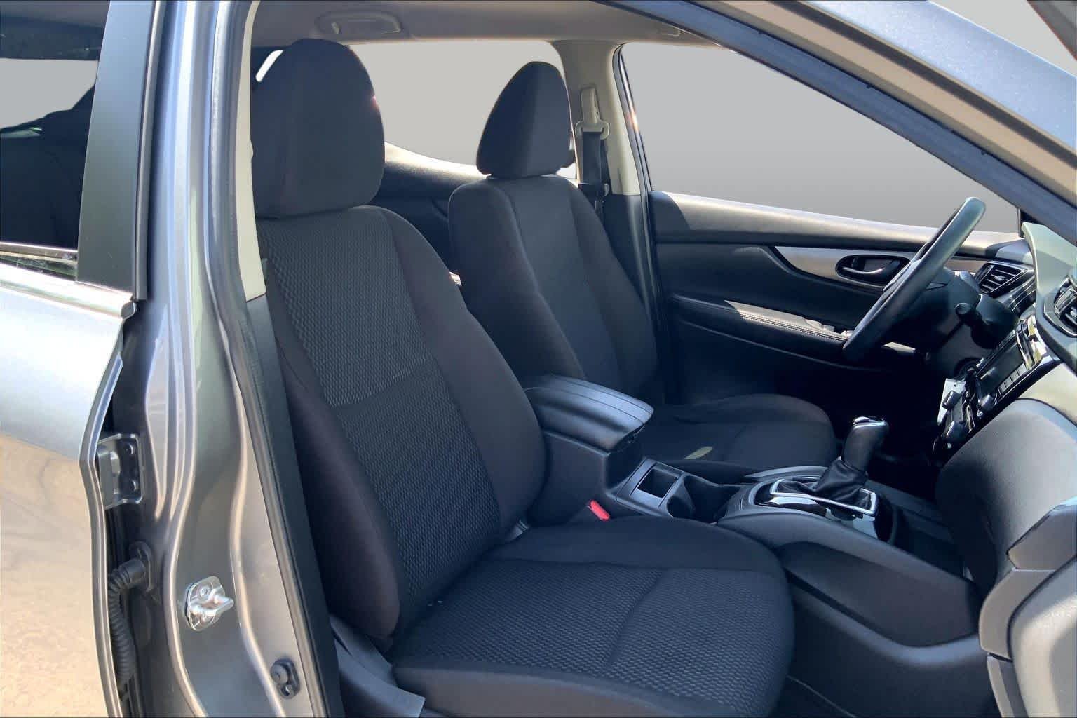 Used 2021 Gun Metallic Nissan S image 8