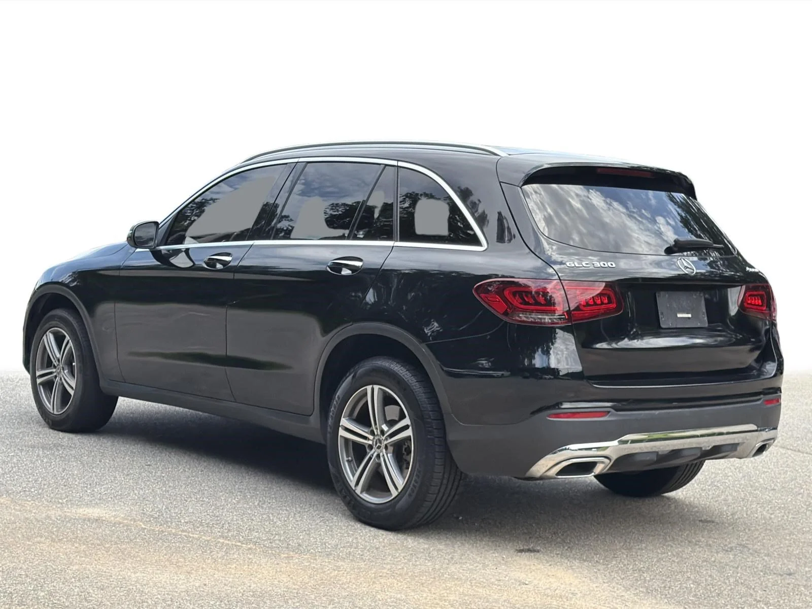 Used 2020 Black Mercedes-Benz GLC 300 image 21