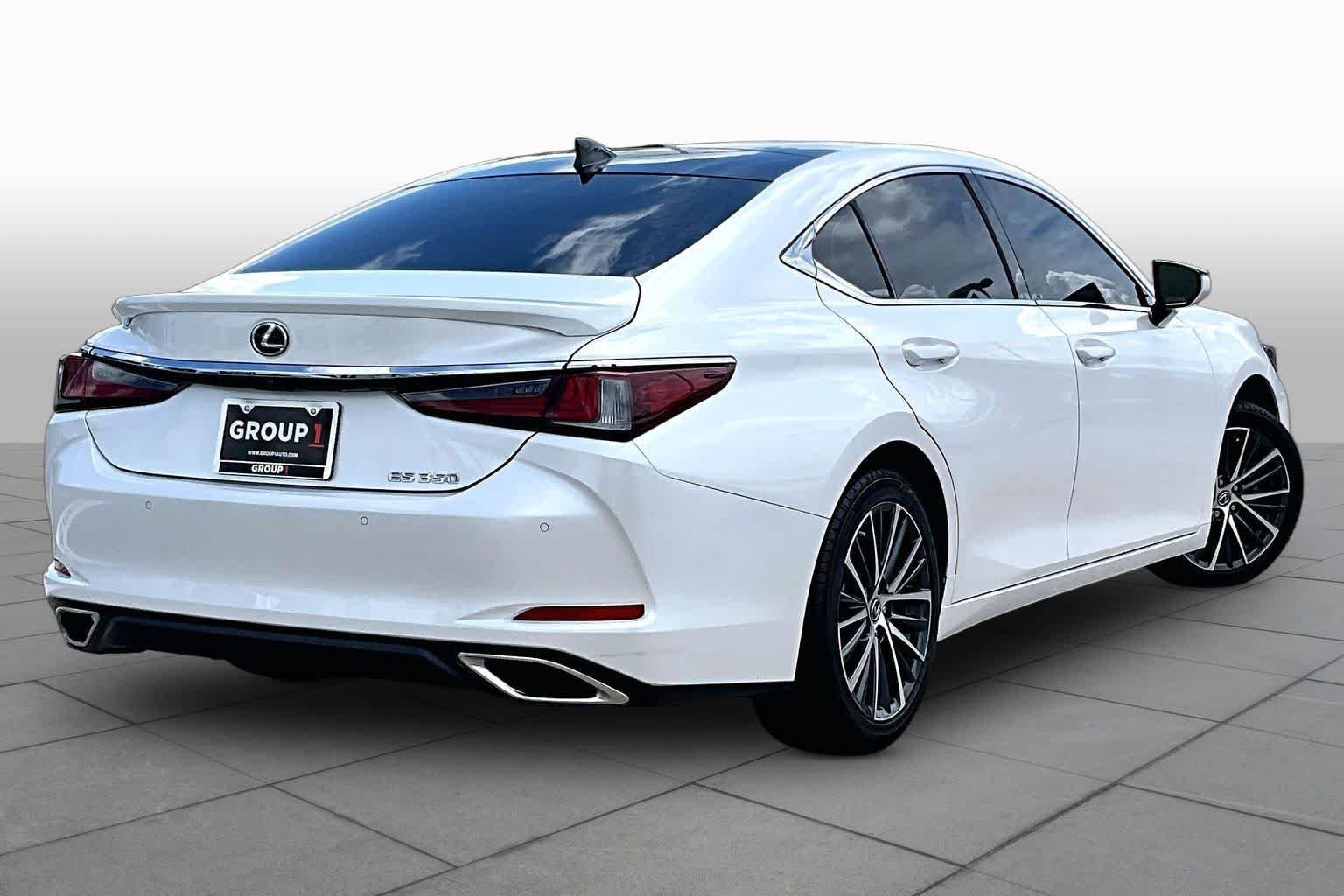 Used 2023 Eminent White Pearl Lexus  image 11