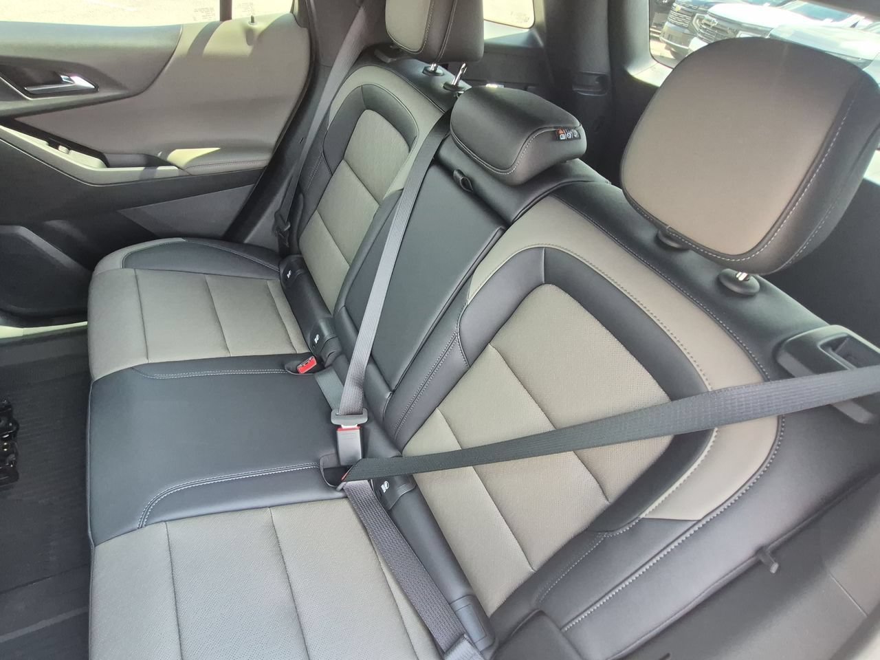 2027 Chevrolet Equinox LT - Photo 25