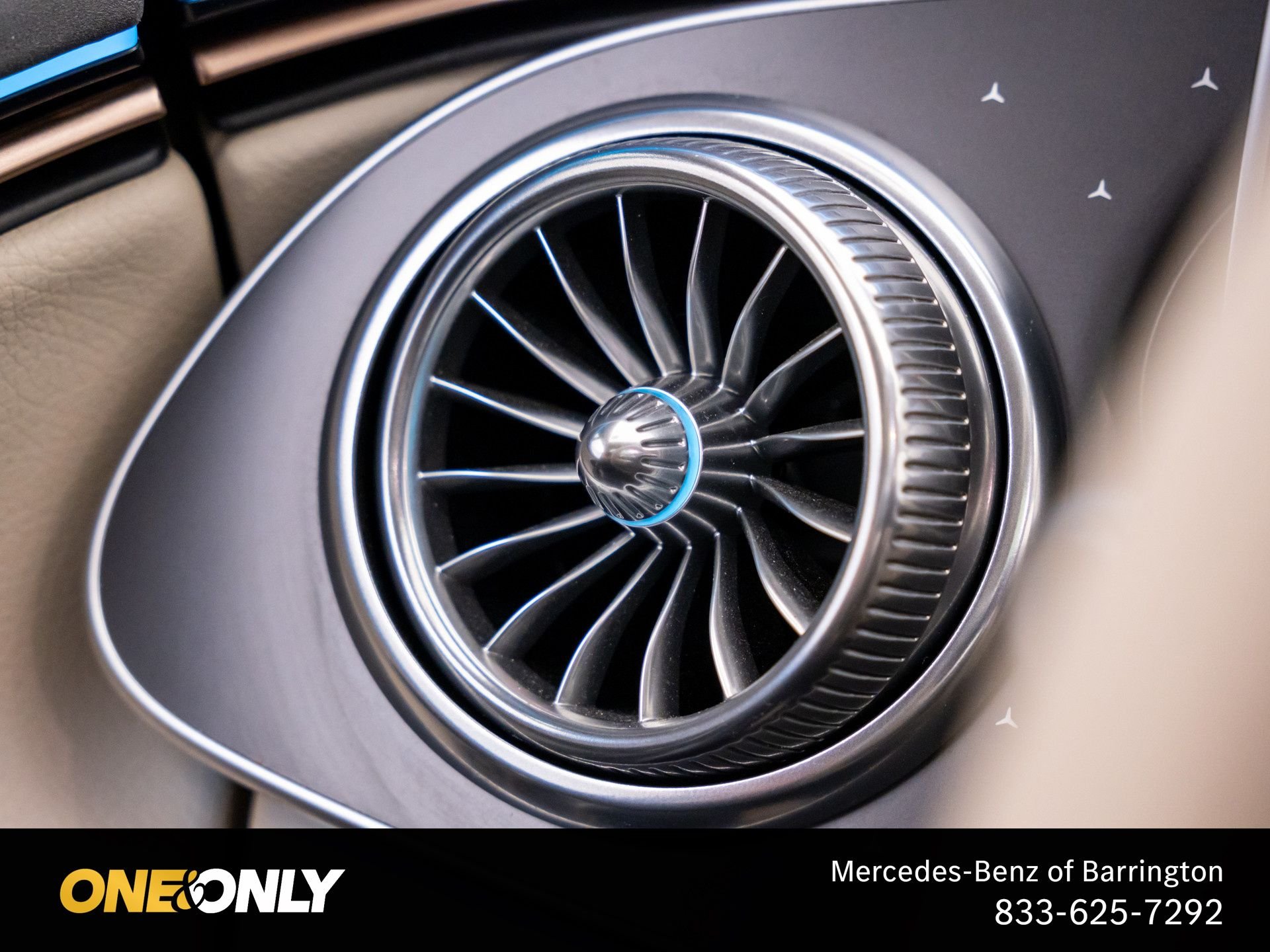 Used 2023 White Mercedes-Benz 450 image 29