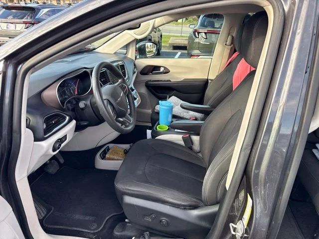 Used 2018 Gray Chrysler Touring Plus image 11