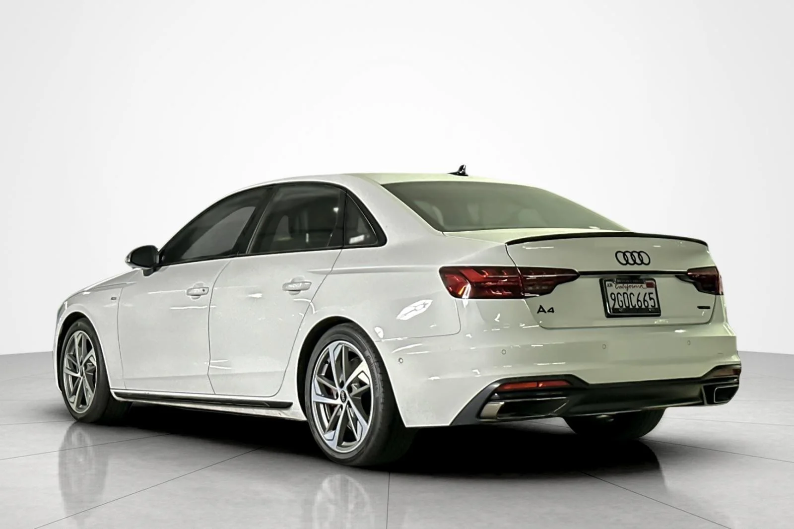 Used 2023 Ibis White Audi S line Prestige 45 TFSI quattro image 3
