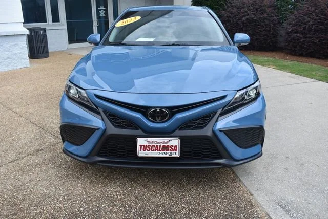Used 2023 Blue Toyota SE image 4