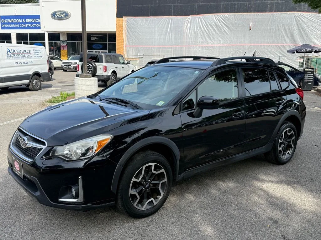 Used 2016 Crystal Black Silica Subaru 2.0i Premium image 4