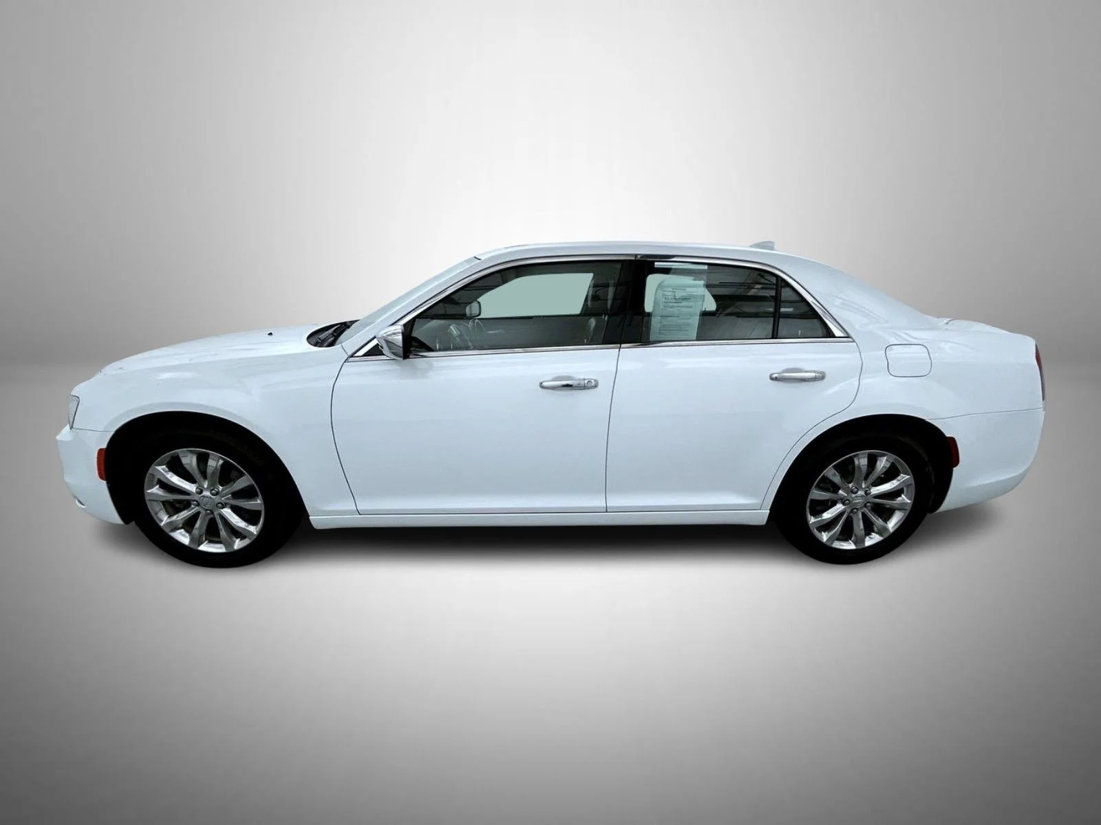 Used 2020 White Chrysler Limited image 8
