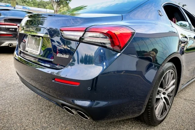 Used 2021 BLUE Maserati S Q4 GranLusso image 11