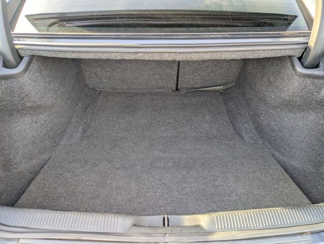 Used 2018 Gray Dodge V6 image 21
