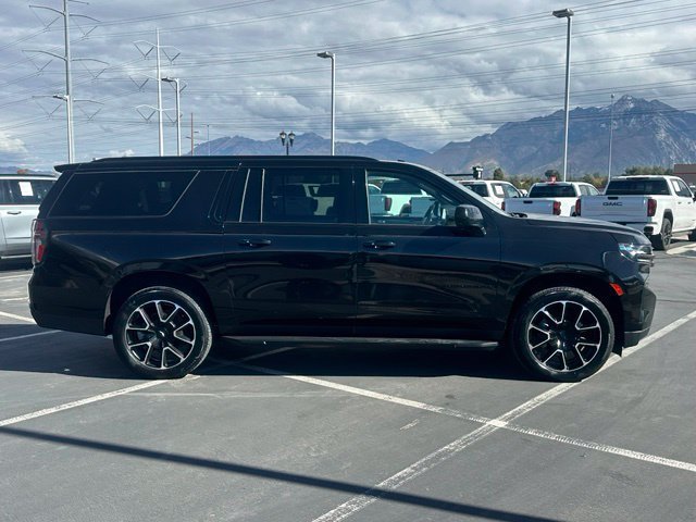 2022 Chevrolet Suburban RST - Photo 8