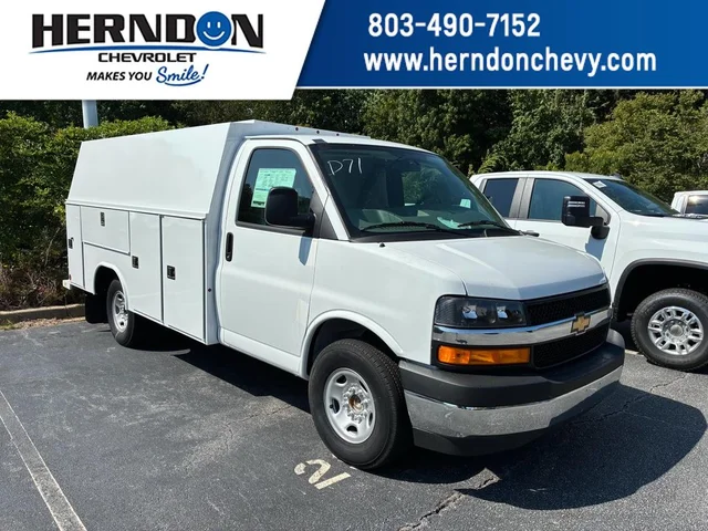 2026 Chevrolet Express Cutaway 3500 1WT