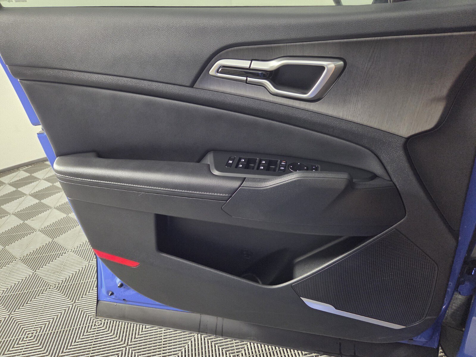 Used 2026 Blue Kia X-Line image 19