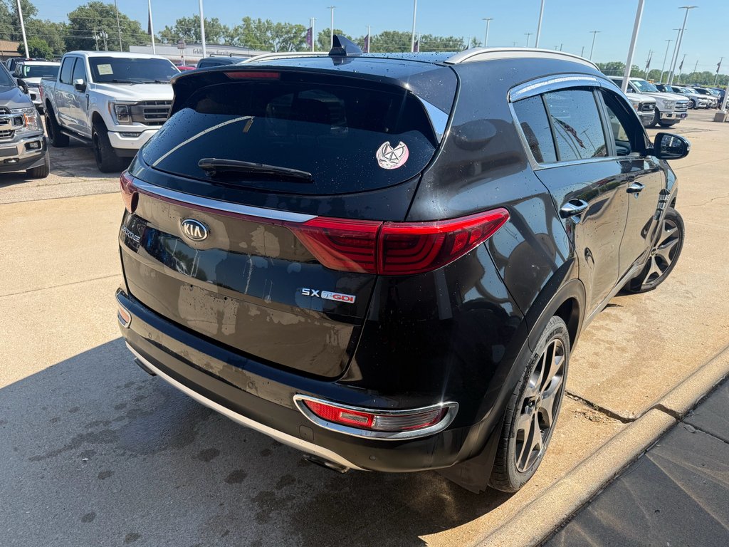 Used 2017 Black Cherry Kia SX image 10
