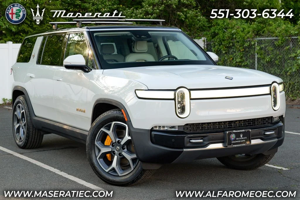 Used 2024 Glacier White Rivian Adventure image 1