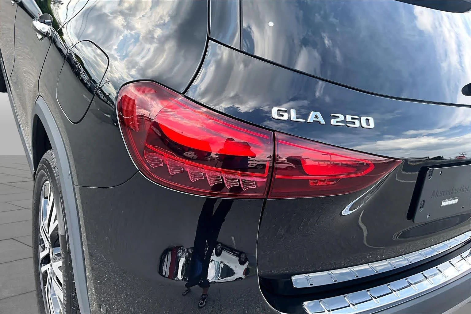 New 2026 Night Black Mercedes-Benz GLA 250 image 28