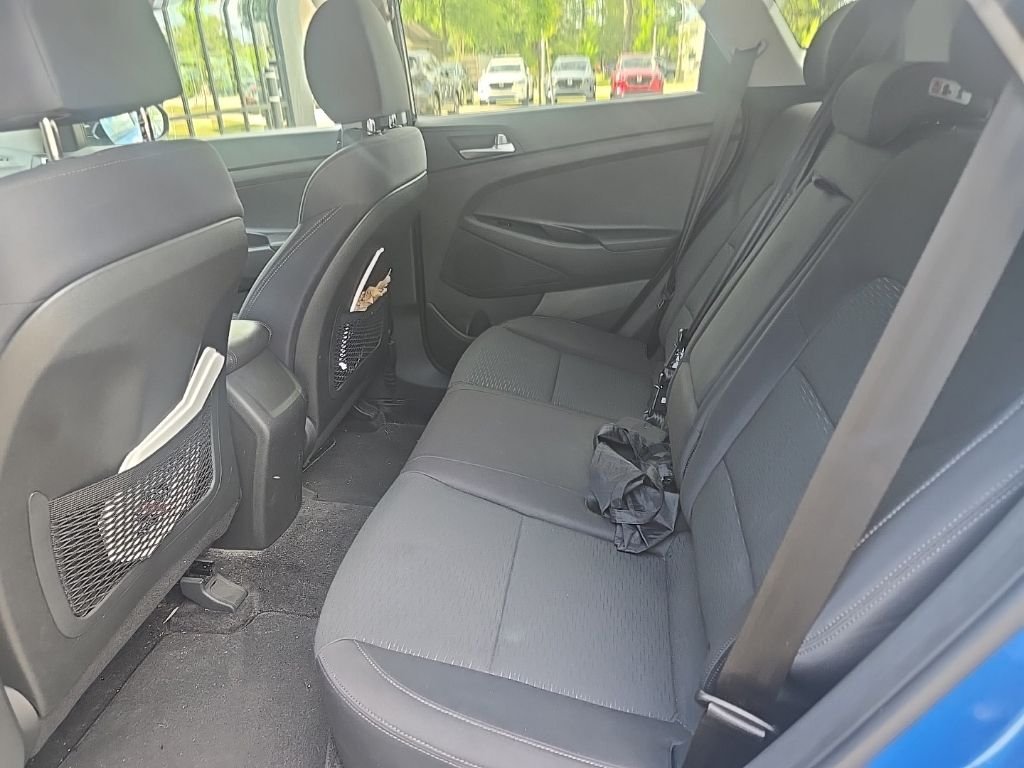 Used 2020 Blue Hyundai Value image 8
