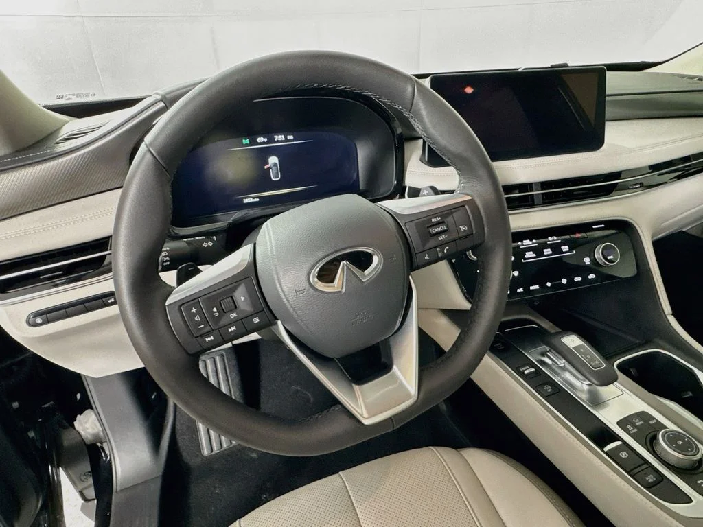 Certified Used 2026 Black INFINITI PURE image 14