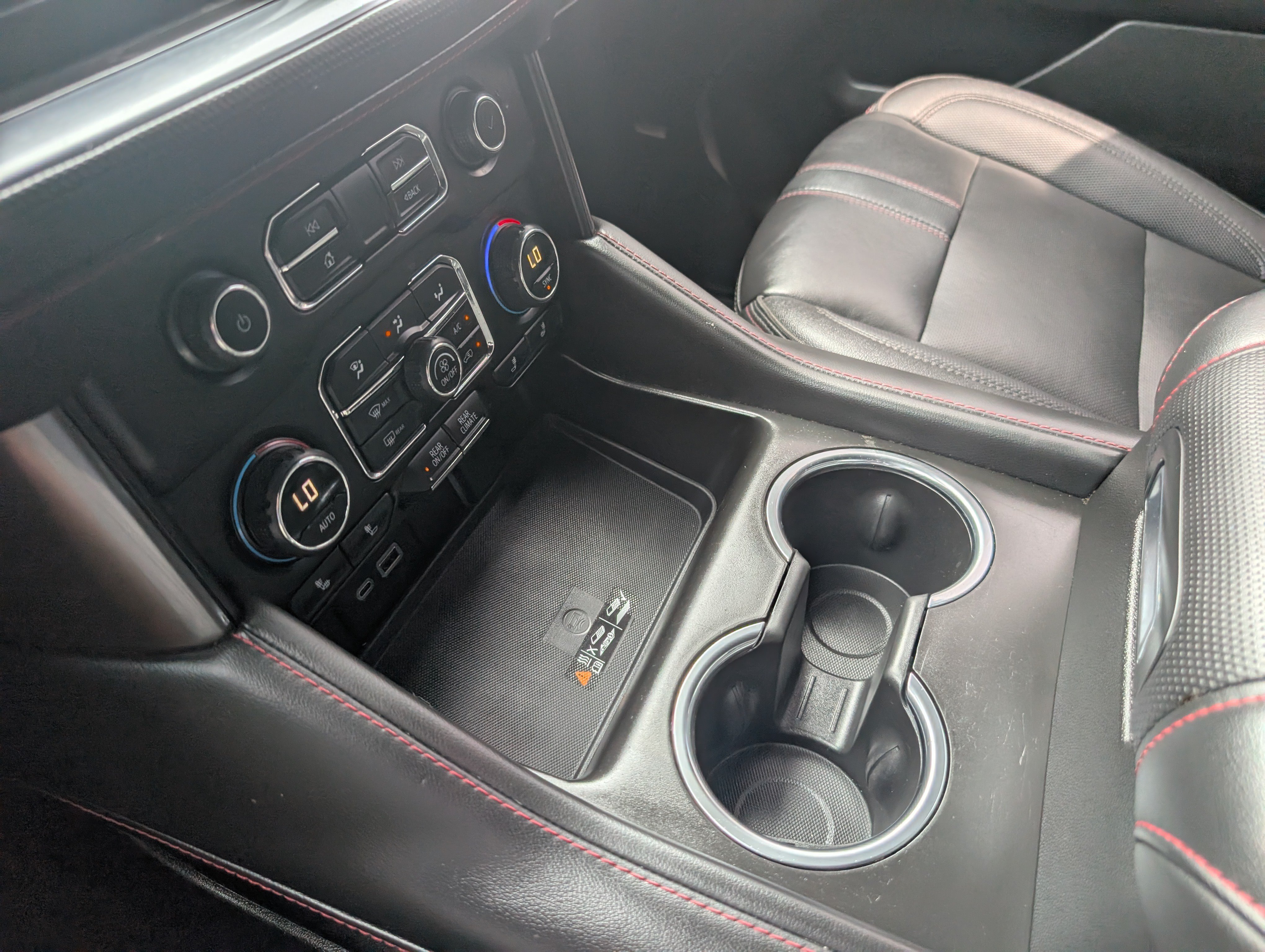 Used 2023 Iridescent Pearl Tricoat Chevrolet RST image 27