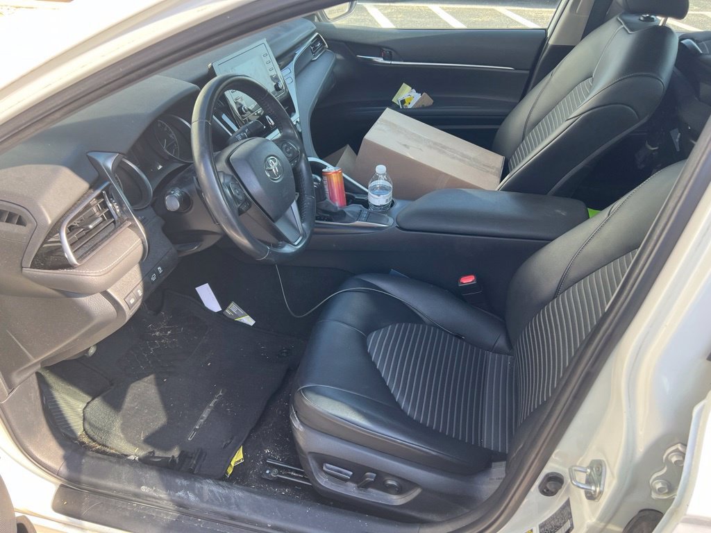 Used 2022 White Toyota SE Nightshade image 7