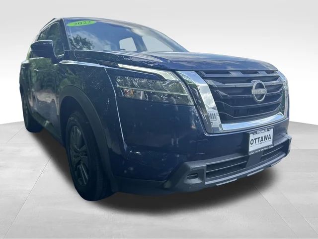 2022 Nissan Pathfinder SV
