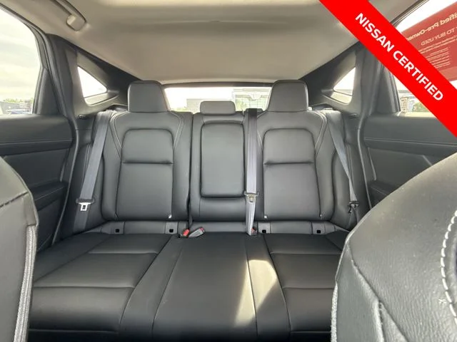 Used 2025 Gold Nissan SL image 22