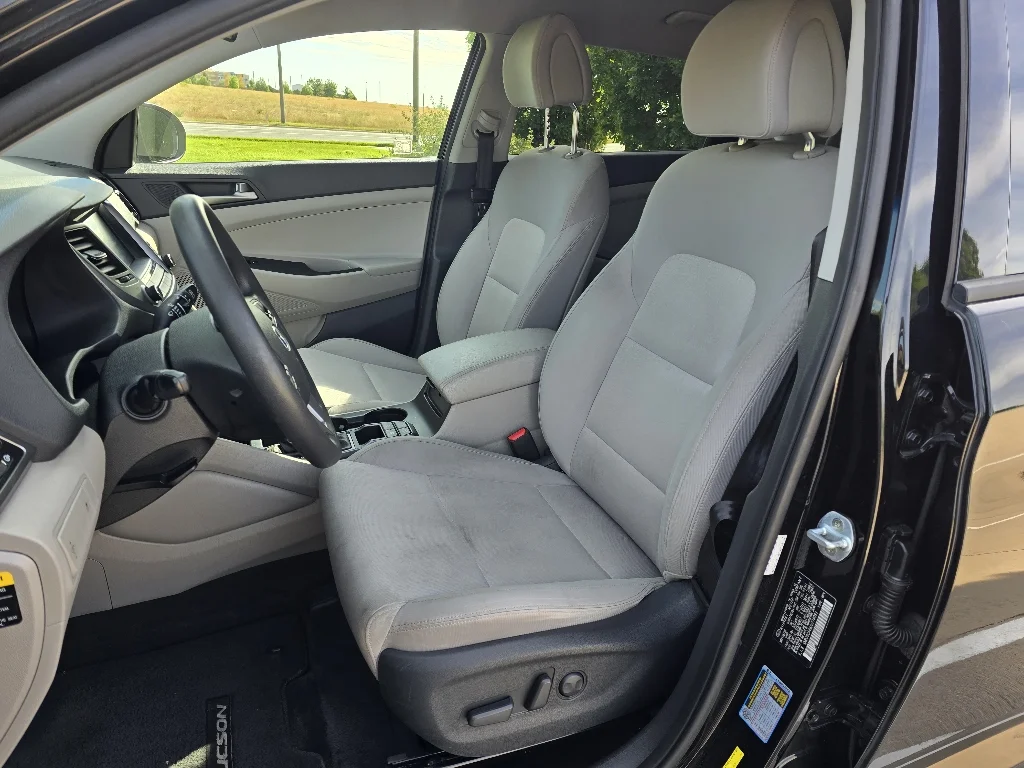 Used 2018 Black Noir Pearl Hyundai SEL image 14