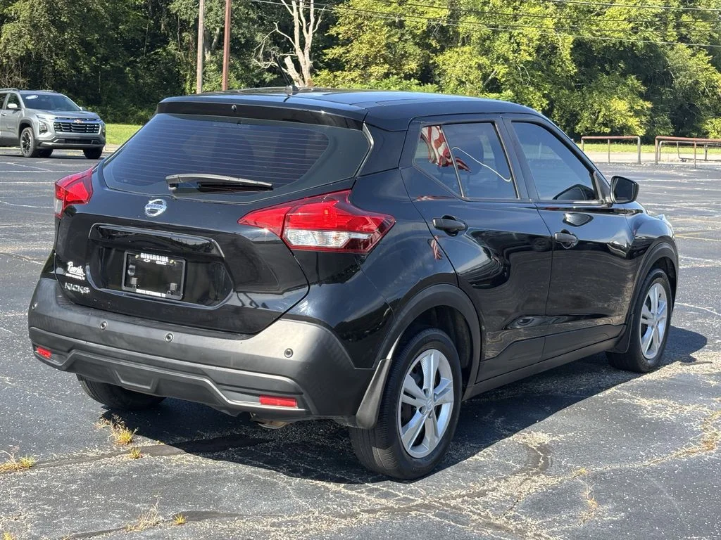 Used 2020 Black Nissan S image 8