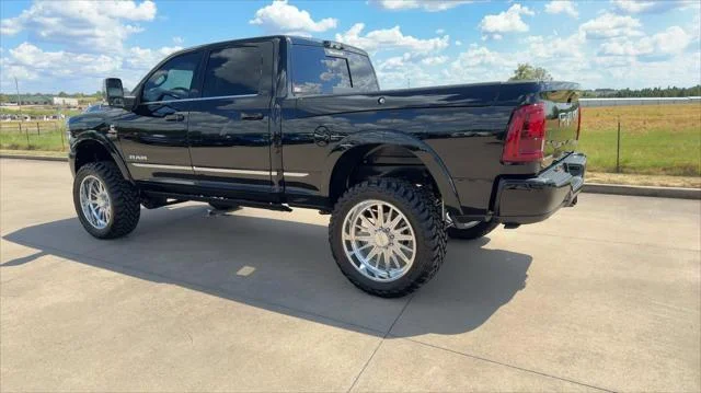 New 2026 Diamond Black Crystal Pearl-Coat Exterior Paint RAM Limited image 7