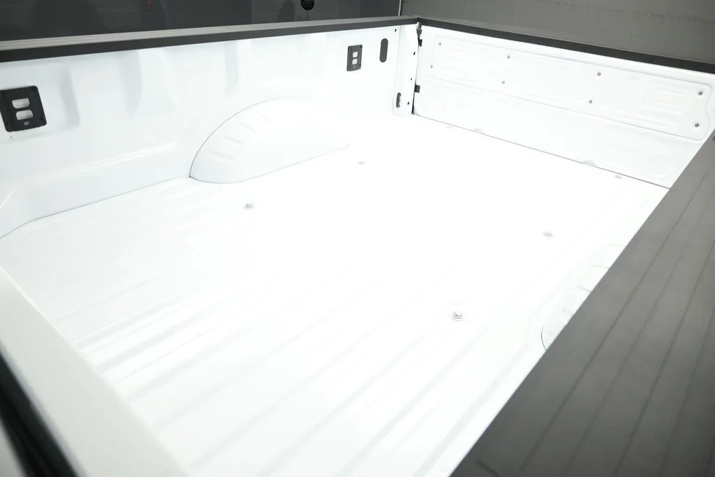 New 2027 Oxford White Ford XL image 17