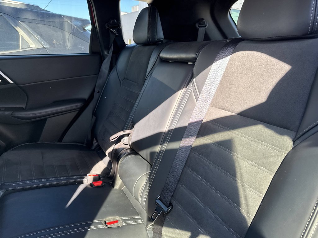 Used 2024 Red Mitsubishi SE image 20