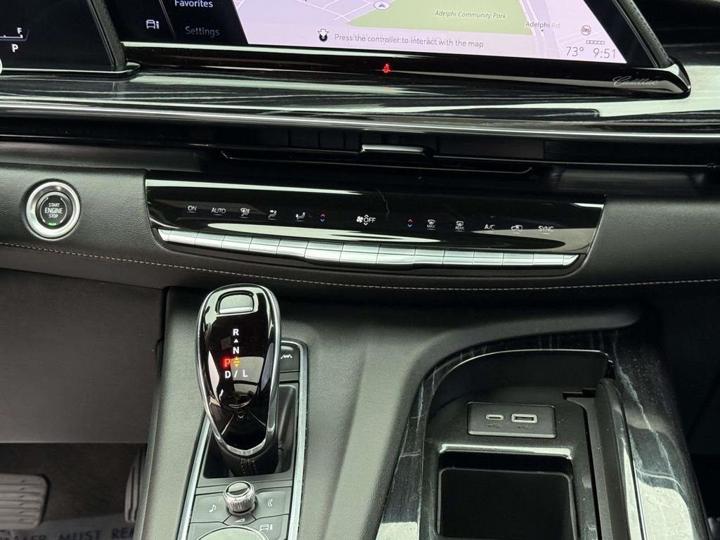 Used 2022 White Cadillac Sport image 21