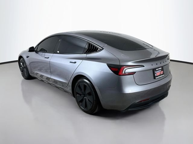 Used 2025  Tesla Long Range image 5