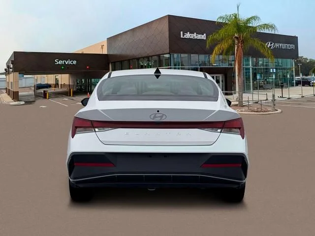 New 2026 Hyundai ELANTRA SE