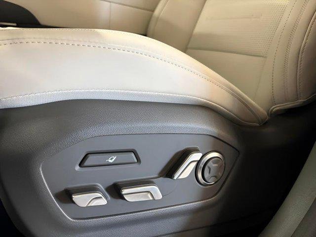 2026 Hyundai Santa Fe Calligraphy - Photo 13