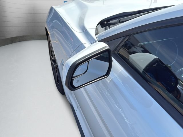 Used 2019 White Ford GT Premium image 28