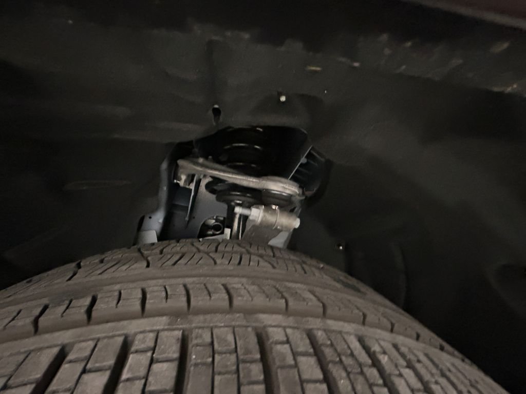 Used 2025 White Jeep Limited image 22