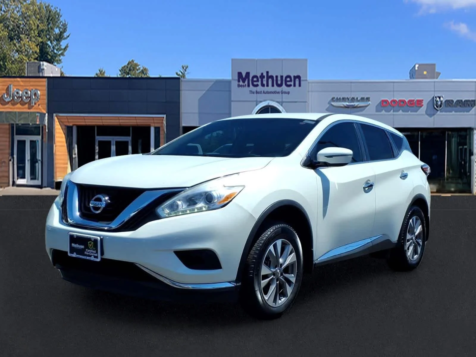 Used 2017 Pearl White Nissan S image 9