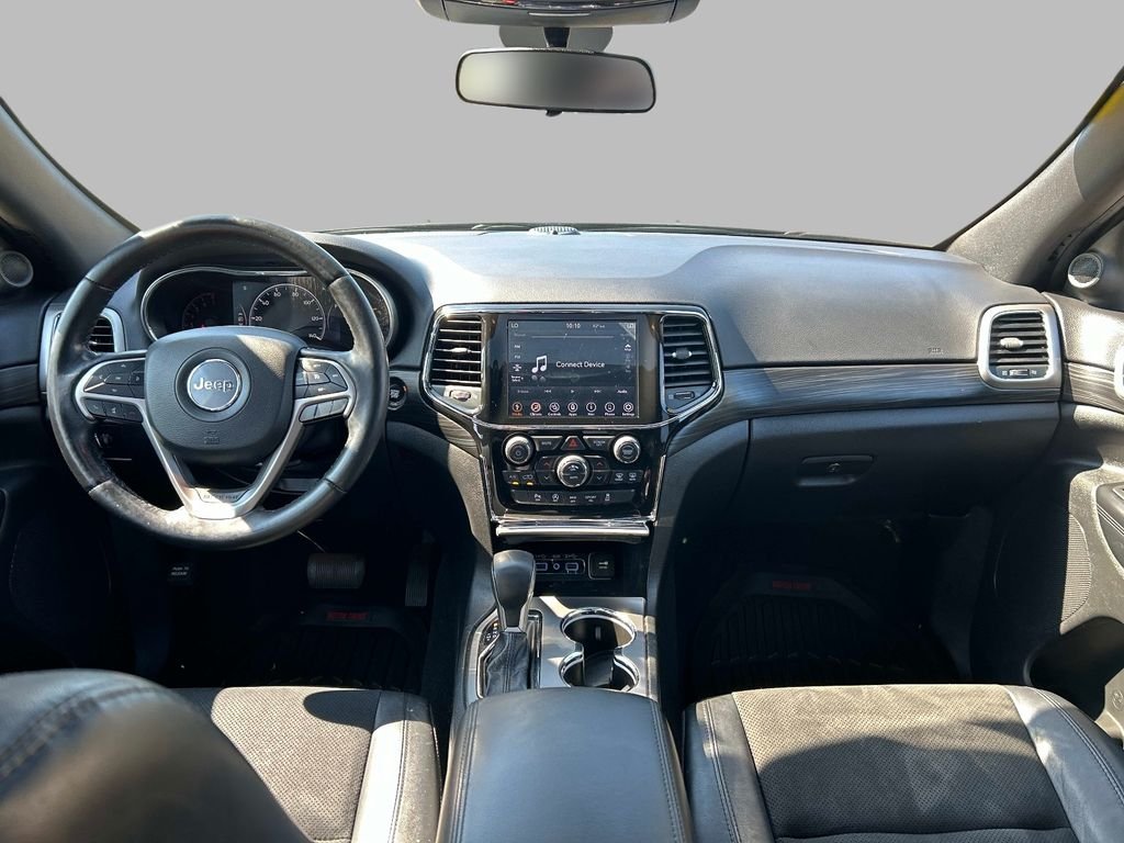 Used 2021 Black Jeep Laredo X image 19