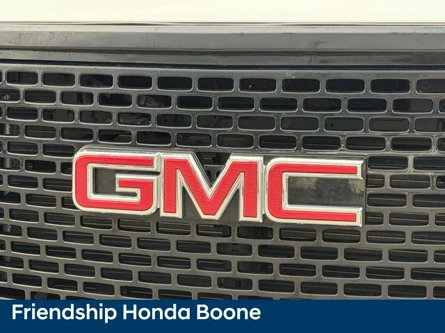 Used 2019 White GMC SLT image 11