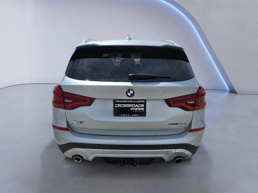 Used 2021 Glacier Silver Metallic BMW xDrive30e image 5