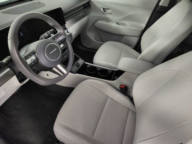 2024 Hyundai Kona SEL - Photo 11
