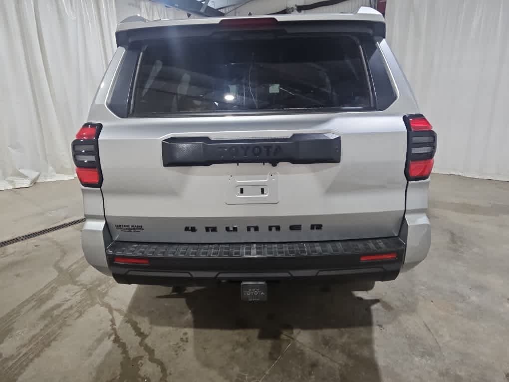 Used 2026 Cutting Edge Toyota SR5 image 4